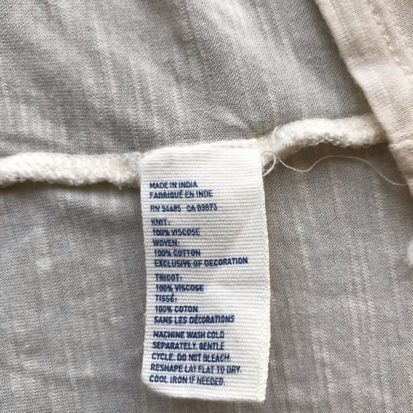 Lace Inset Flowy Spring Top - Picture 5 of 5